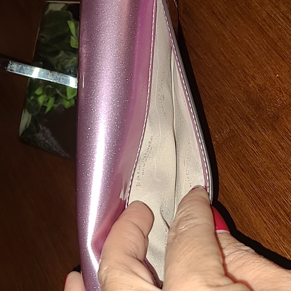 Kate Spade Kenzie Patent Flap Wristlet NWT - Picture 5 of 11